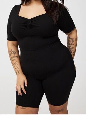 Torrid 4X Sweetheart Bike Short Romper 9” Inseam